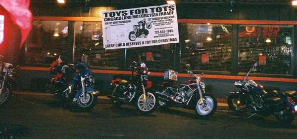 2004_-_Toys_for_Tots_060.jpg