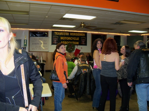 2009_Christmas_Party_019.JPG