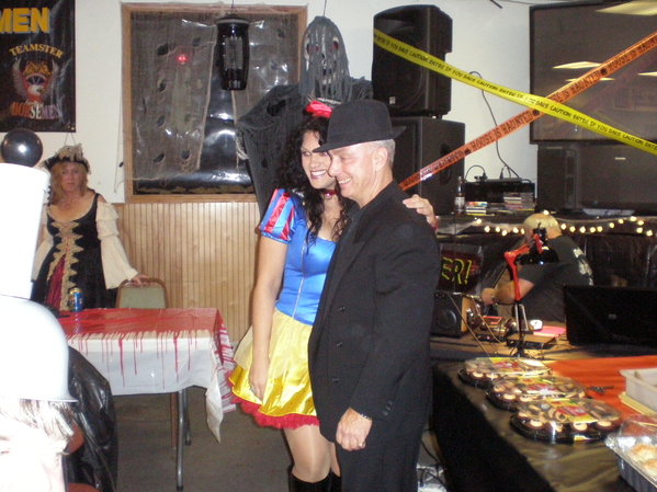 2009_Halloween_Party_032.JPG