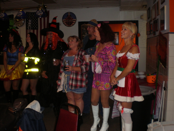 2009_Halloween_Party_042.JPG