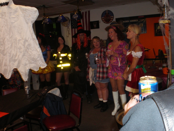 2009_Halloween_Party_044.JPG